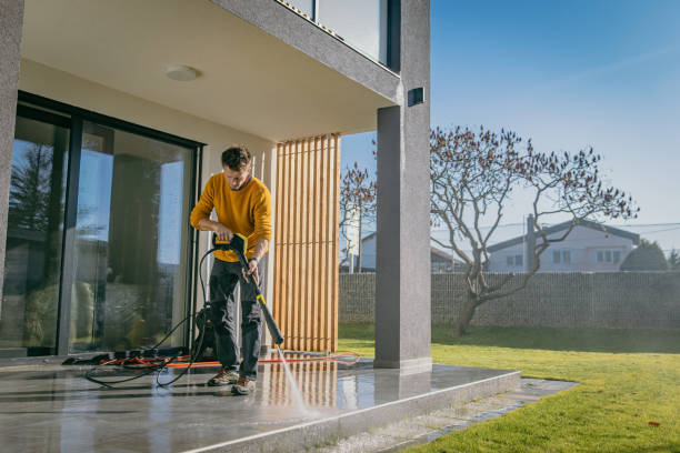 Best Animal Enclosure Cleaning  in Spring Valley, CA